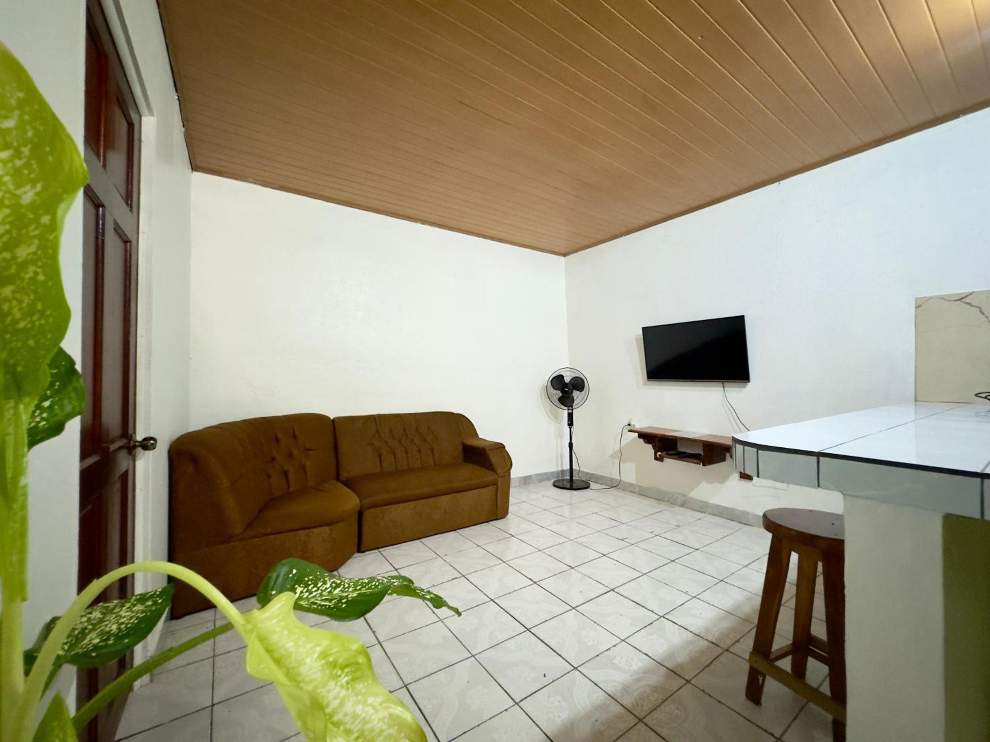 Casa Quepos Hotell Eksteriør bilde