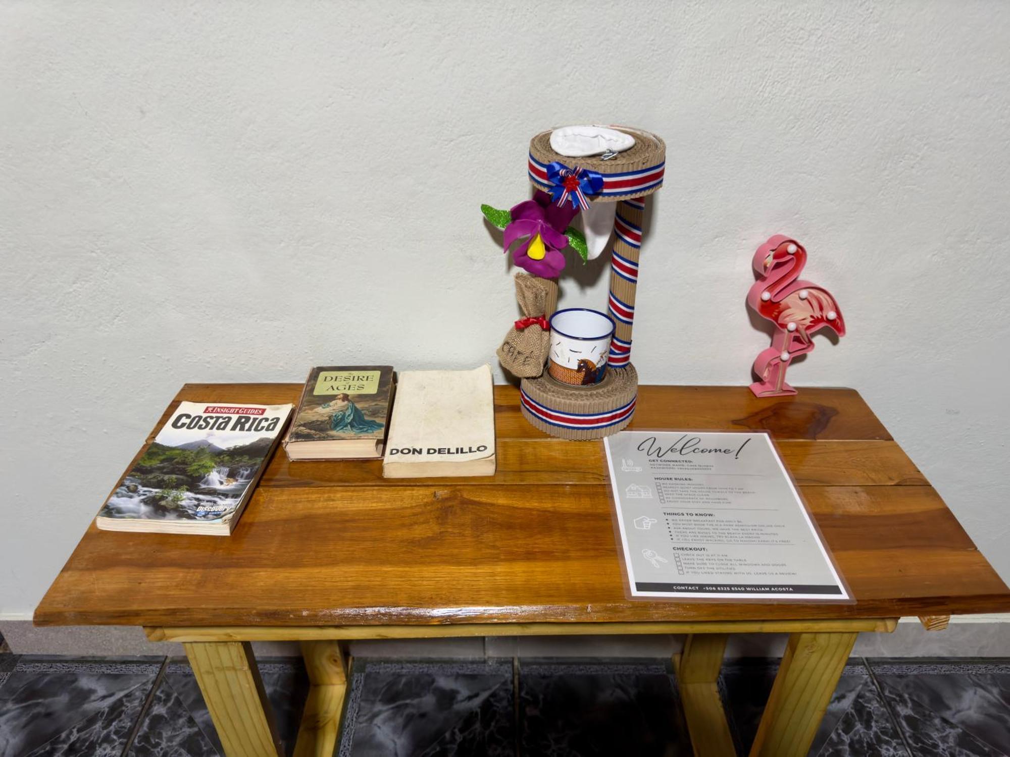 Casa Quepos Hotell Eksteriør bilde