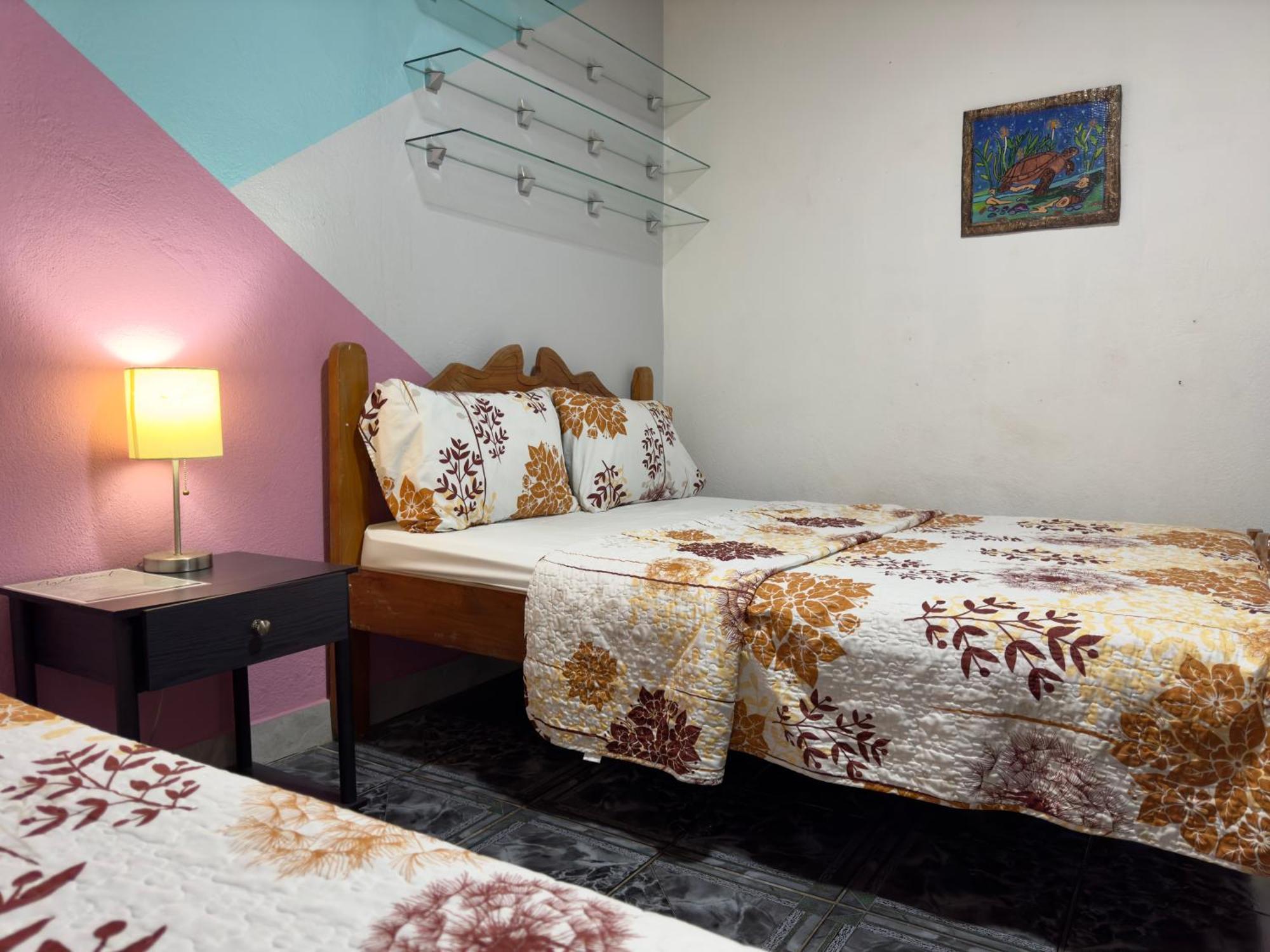Casa Quepos Hotell Eksteriør bilde